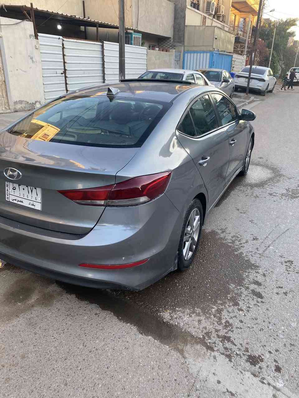 السلام عليكم للبيع النترا وارد امريكي موديل ١٨  ماشيه ٩٨ الف ميل فول السعر ١١٦ رقم بغداد صور الحادث بالمنشور والسونار هم موجود بسمي السياره المكان بغداد الغزاليه رقم الهاتف *********** وات ساب ملاحضه المكينه بيها بخار وتنقيص انطخت يمي واني صبغتهابدون دواخل  داخل البوب ماكو فقط الشخوط محفوره لازم تنصبغ وكلشي موجود بالصور صدر كير تبريد شغال والسياره احلا من الصور والرصعات كلها ممبينه شي قليل بس بسونار تبين
