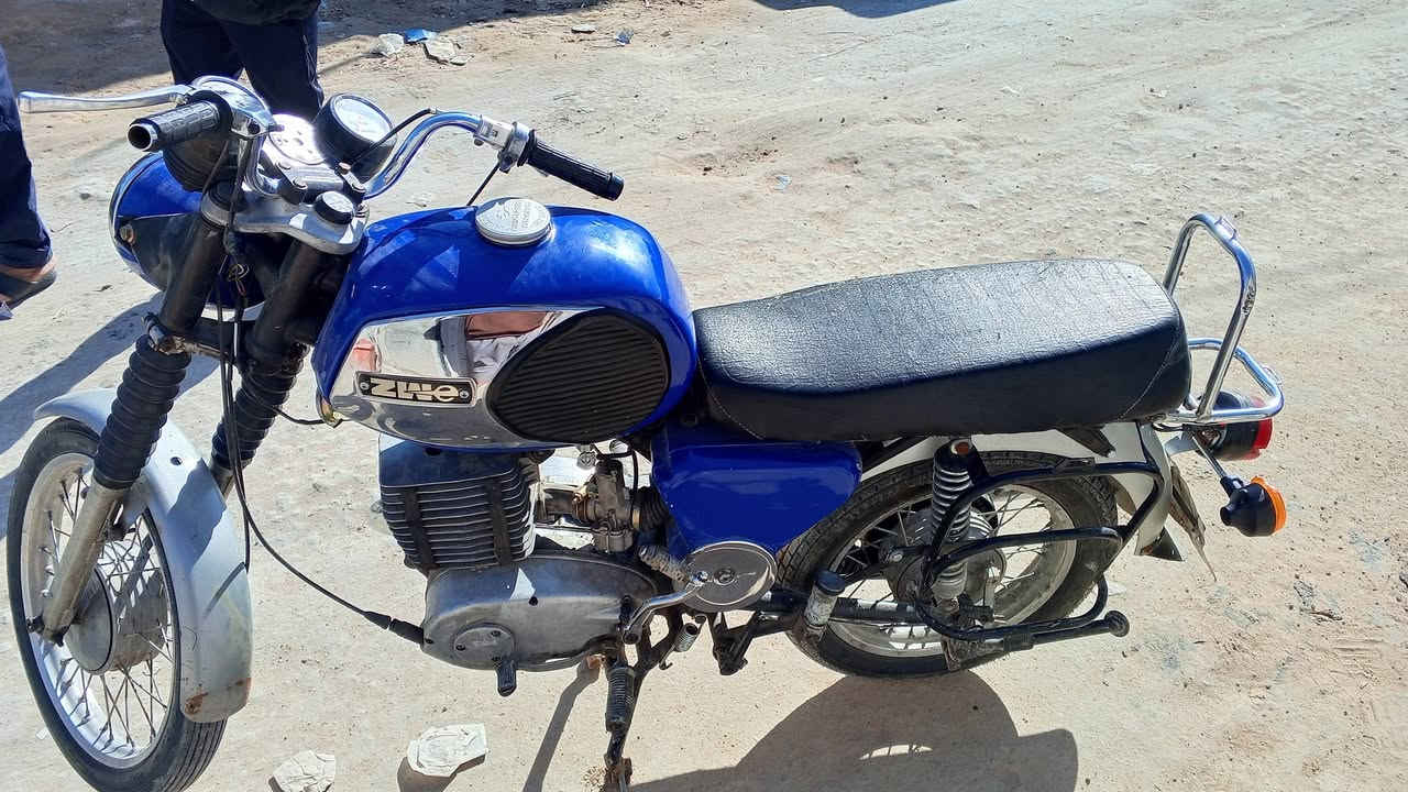 السلام عليكم ماطور للبيع سايس 3لحيم بلخشم وجوه الكشن ماطور خير من الله***********مكان كوفه السعر ٨٥٠وبيه مجال
