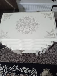 طاولات • مستعجل • للسفر