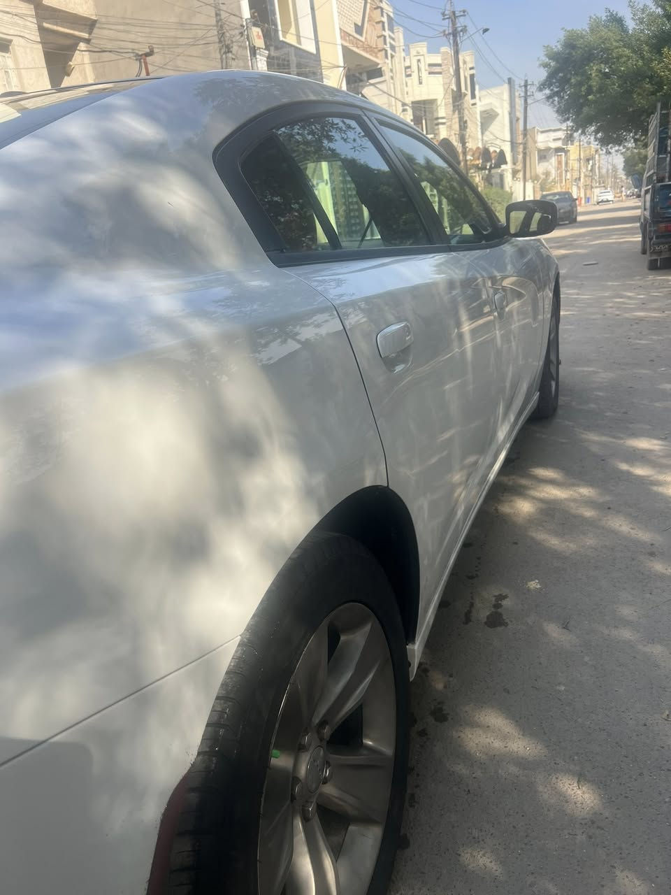 دوج تشارجر sxtللبيع 

‎الموديل /2019
رقم/ بغداد 
المحرك : V6/3.6L * نسخة  
* سلايد رووف
‎* حساسات 
* كاميرا خلفية دواره
* شاشه كار بلي مع نظام ملاحة 
*ويل قياس 18 انج
*تبريد قطعتين
* تشغيل عن بعد  
* مثبت سرعة 
سيارة نظيفه واستخدامها قليل ماشية 112
الضرر/ قطعة جاملغ وبنيد وشي بصيط بالغد تصليح درجه اولى 
 مكان السياره بغداد حي الامين 
للاستفسار الاتصال***********او***********‬
