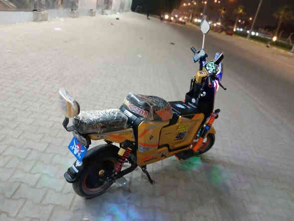 سلام عليكم 
دراجه X900 للبيع
موديل 2025
ملف 2000
5 بطاريات كبار 2 جديدات
سرعتها 60 حقيقي
نظام R و بصمه وحده
مكاني الغزاليه شارع الزاويه
السعر 500
 
***********
