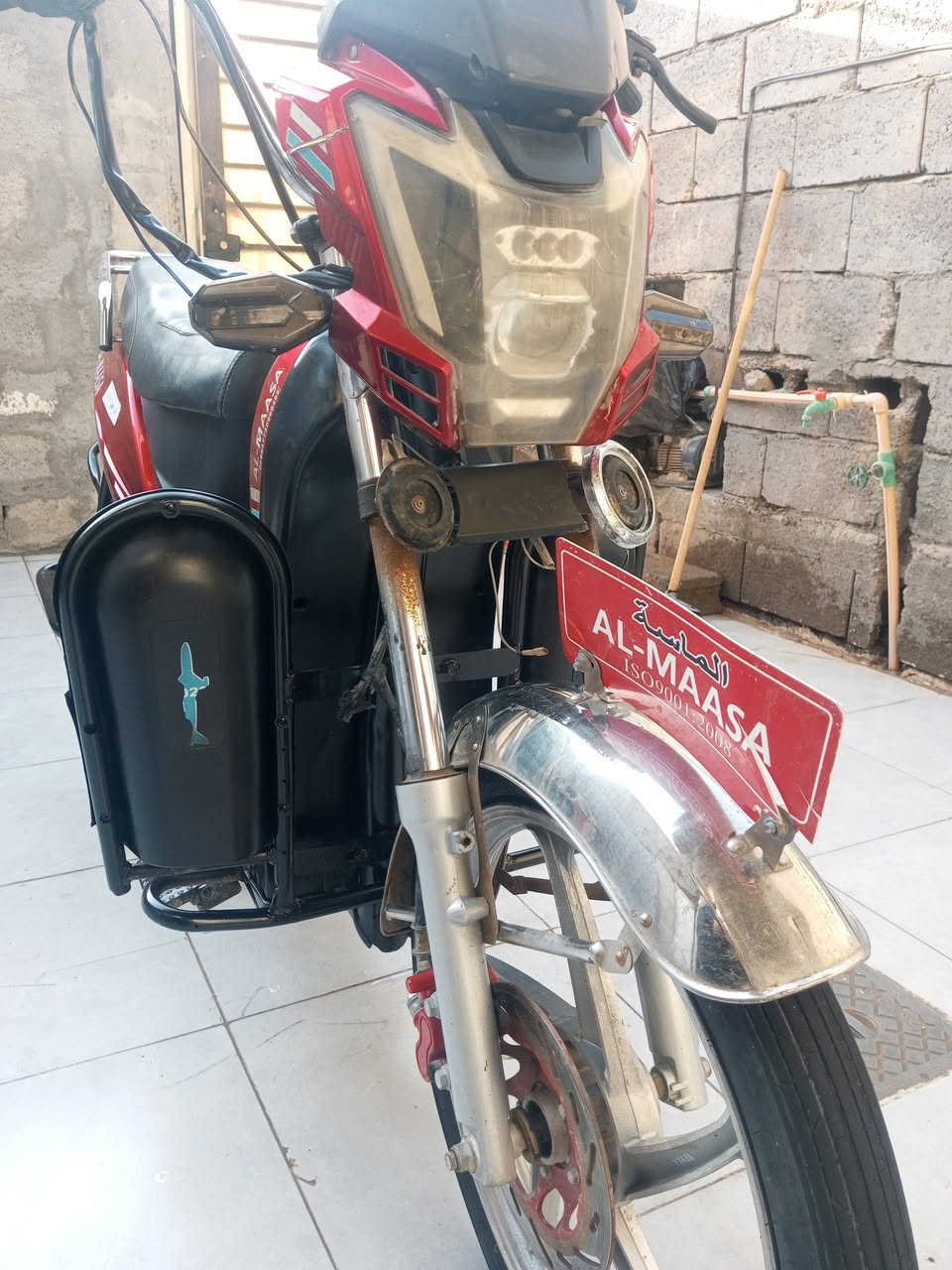 السلام عليكم دراجه شحن هارلي نضيفه بدون بطاريات 
السعر 250 الف قفل المكان المختار .
***********
