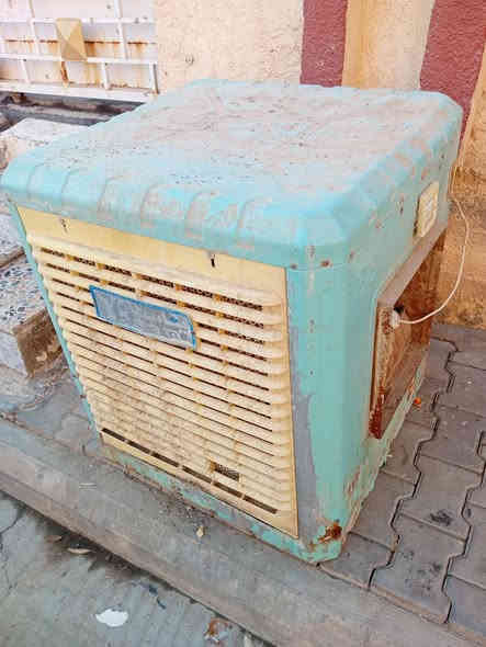 مبردة ياسان نظيفة كلش 
السعر 35
***********
