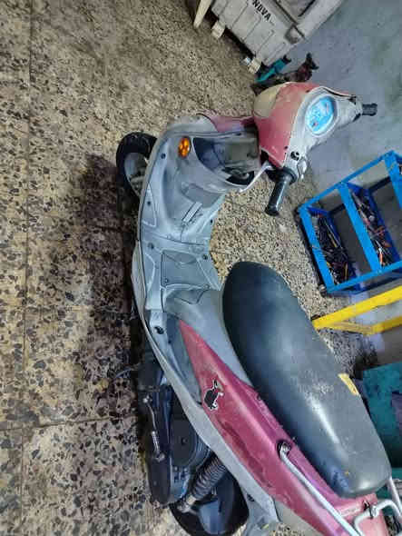 دراجه منغولي للبيع دراجه نضيفه ما مفتوحه نقصها بس جاملغ امامي ودكمه مال سلف سعرها 450 وبيها مجال ‭٠٧٧٦ ٥٧٦ ٢٤٦٢‬قليل مكان شعله
