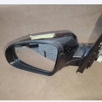 للبيع مرايه جانبيه هونداي كونا موديل 23 جهة اليسار تفصيخ اصلي ام الاشا...