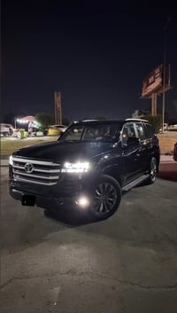 لاندركروزرGx.r2022 للبيع ماشيه٦٧الف كيلومتر  رقم بغداد بأسمي تحويل ثان...