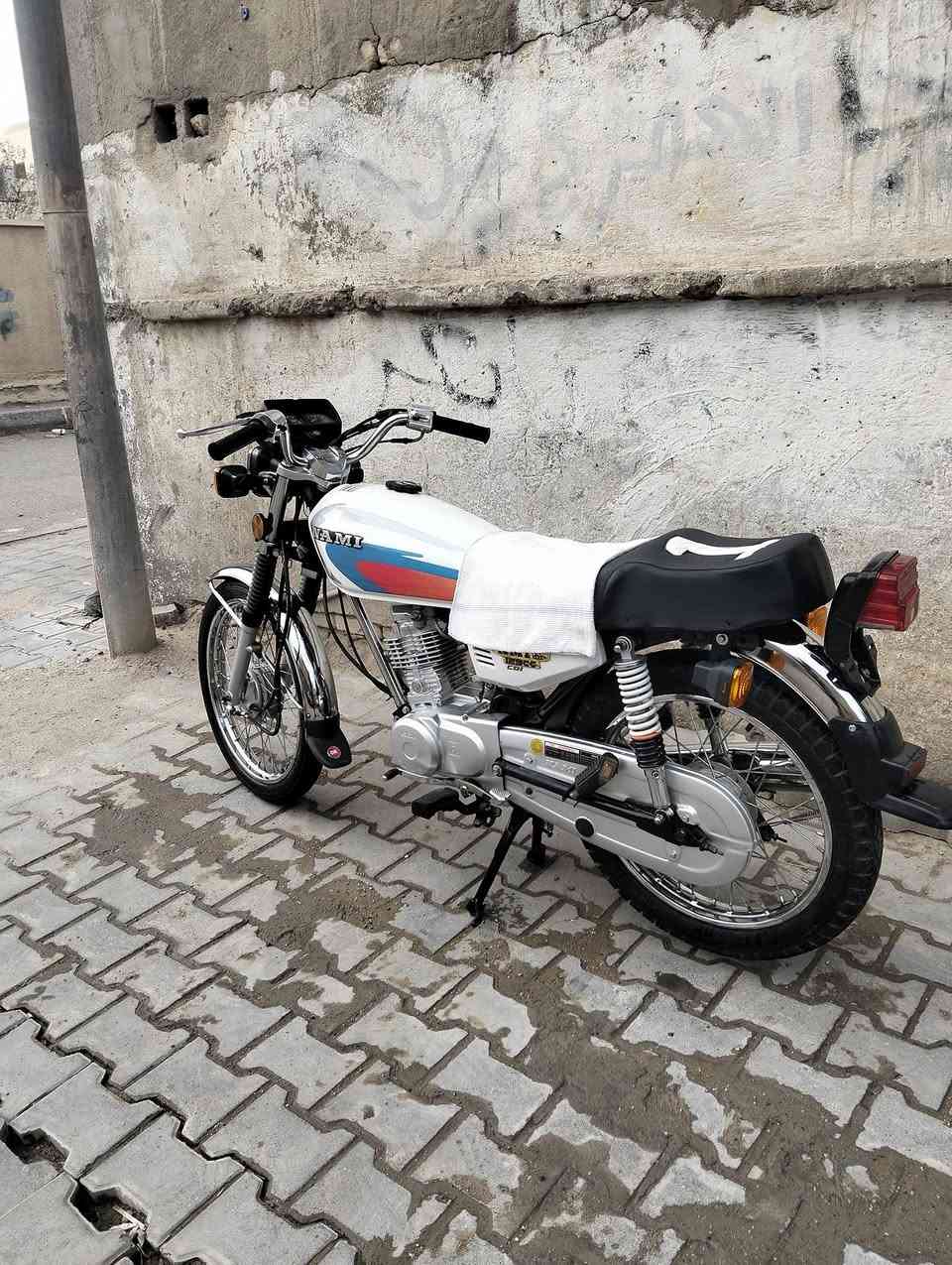 دراجه ايراني للبيع مميزه نامه شلاجمه دراجه نضيفه كلش سعر 800 وبيها مجال قليل
لشراي يراسلني واتساب ***********
