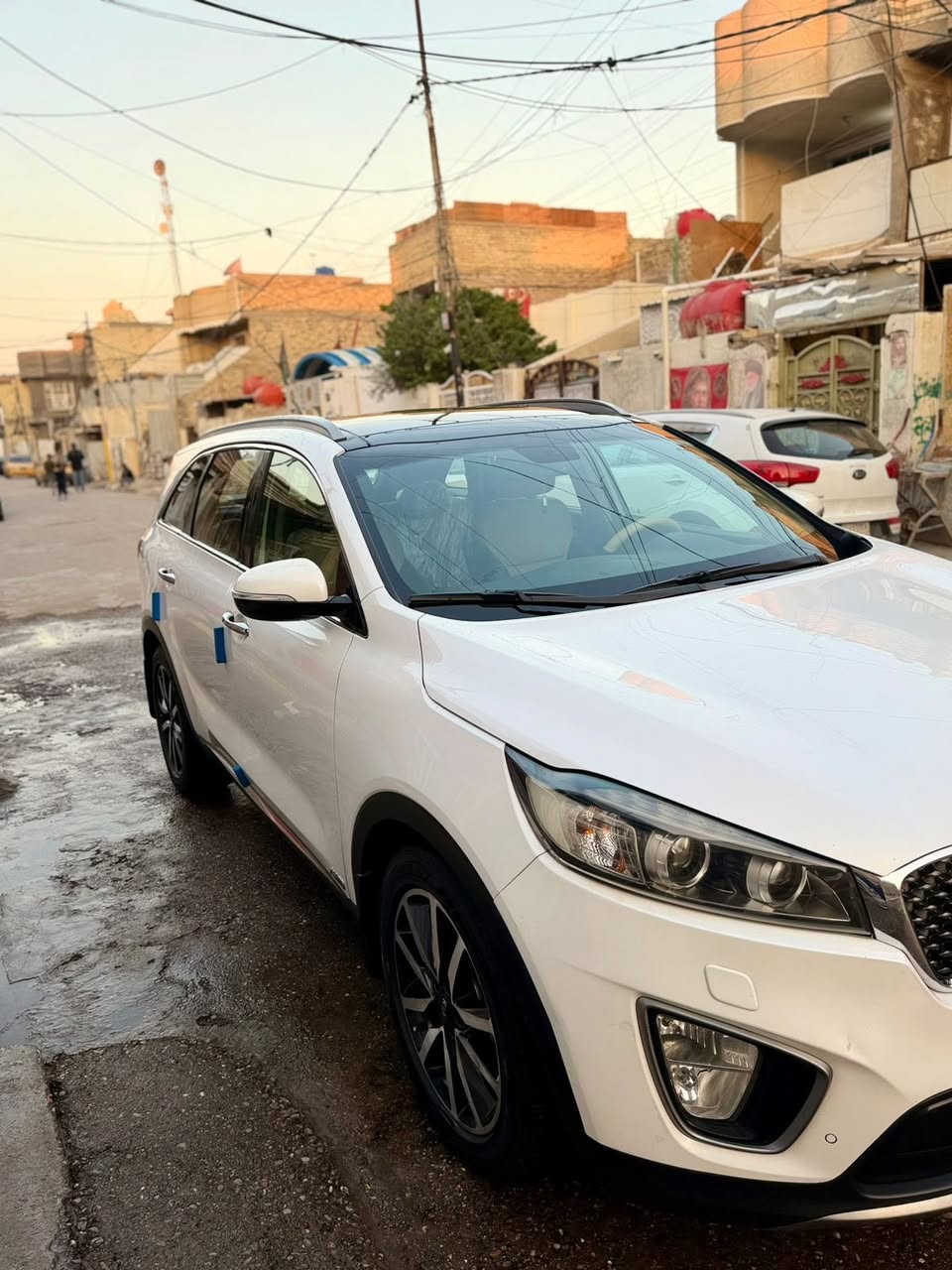 السلام عليكم اخوان 🍀
#سياره #سورنتو #موديل 2015 ♦️
وارد #خليجي ماشيه 99 الف ♦️
سياره فول واحد على واحد♦️
 سياره مقفوله عدا صبغ دعاميات ♦️
سياره بأسمي رقم بغداد تحويل ثاني يوم ♦️
مكان السياره بغداد للاستفسار 👈***********
