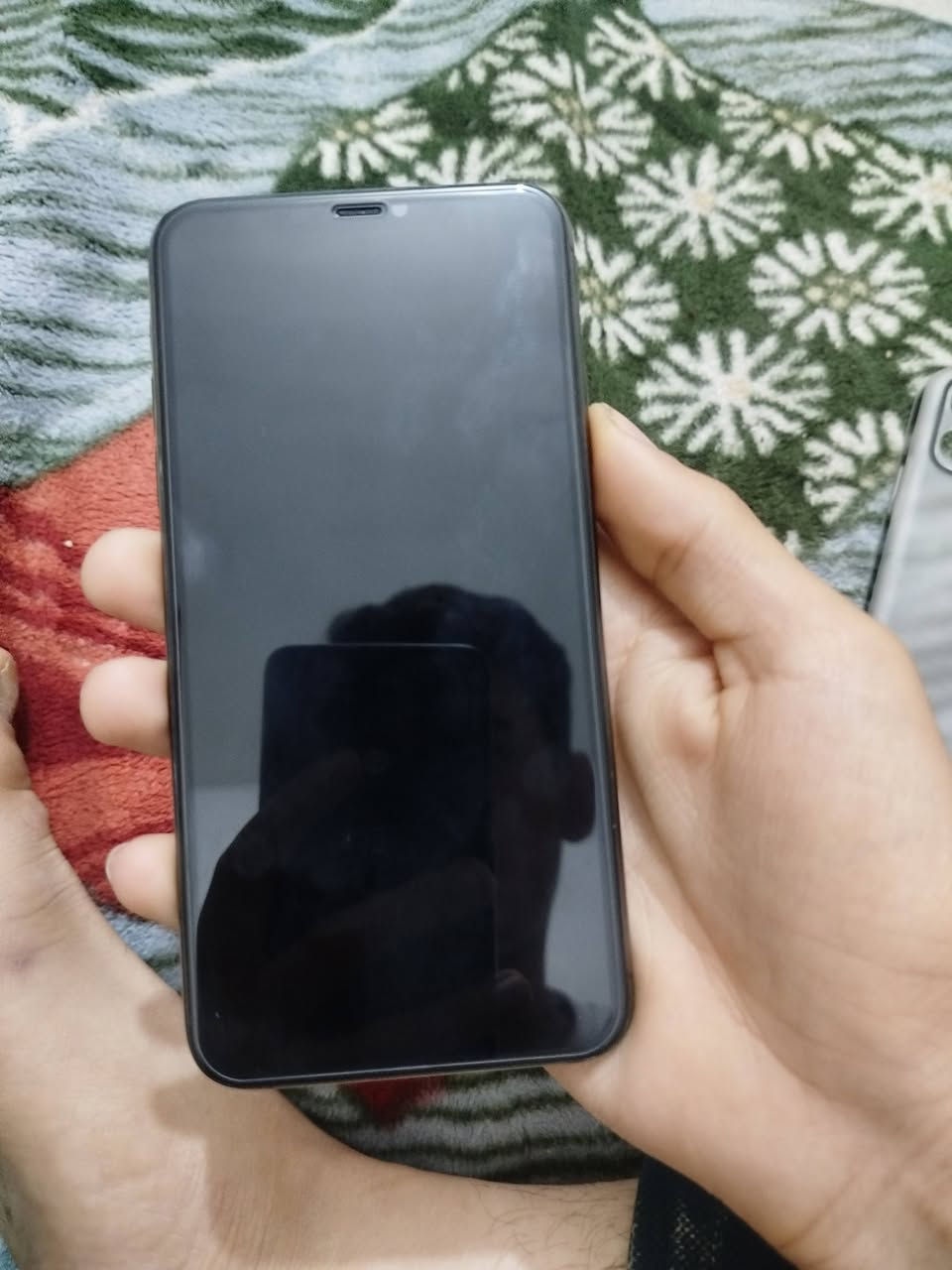 سلام عليكم 11برو ماكس مبدل شاشة بس وبطارية 70 بي فطر خفيف بل ظهر ذاكرة 64 جهاز كلش نضيف دبل سيمكارت رقم صاحب الجهاز ***********بي واتساب ورصيد وعنواني ديالى الخالص حي البيادر
