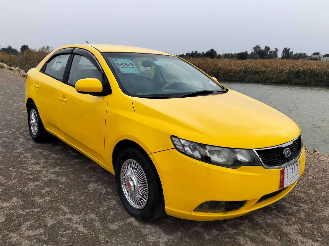 كيا سيراتو موديل 2012 رقم واسط  تحويل مباشر سنوية للـ28 مصفرة هيئة وغرامات محرك 1600 محرك وكير خيرمنالله تبريد شغال تخم تاير جديد حدادية امامي وخلفي جديد صبغه جديده شاشه جديده سيارة جاهزه للعمل بس بيع اتصل السعر 76  للأستفسار اكثر (***********) عنواني واسط
