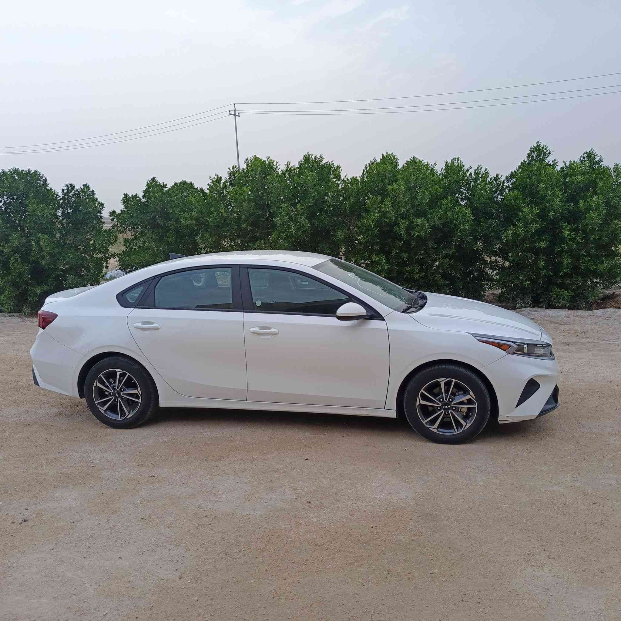 السلام عليكم
كياا فورتي  2023 للبيع
محرك  2000دوش
 رقم مثنى معوقين بأسمي 
سياره كلين 
للتفاصيل خاص او الاتصال 
***********
