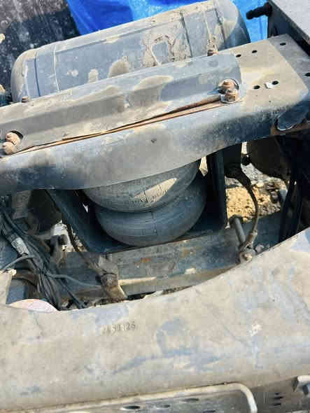 كصه اوربيه سكانيا بلادي محور خامس يصير عكرب رفاع يصير وره عكرب محور خامس طبيعي جيب وشد جديده ونضيفه كامله ***********
