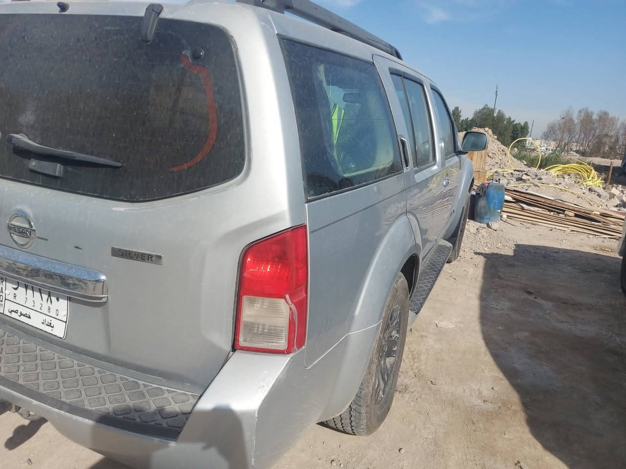 السلام عليكم نيسان بافندر مديل 2011فول مواصفت سياره جديده حداديه دبلات كلهه جداد صدر بجيس تخم تاير جديد محرك كير مكفولات اكسل مكفول سياره خير من الله كهربايات كلهه شغاله وع البلاد رقم بغداد بسمي مشروع وطني تحويل مباشرمكفوله من الضربه والصبغ بيهه طخه بالباب الخلفي سعرها ١١٠ ورقه وبيهه مجال حك الجيه رقم ***********
