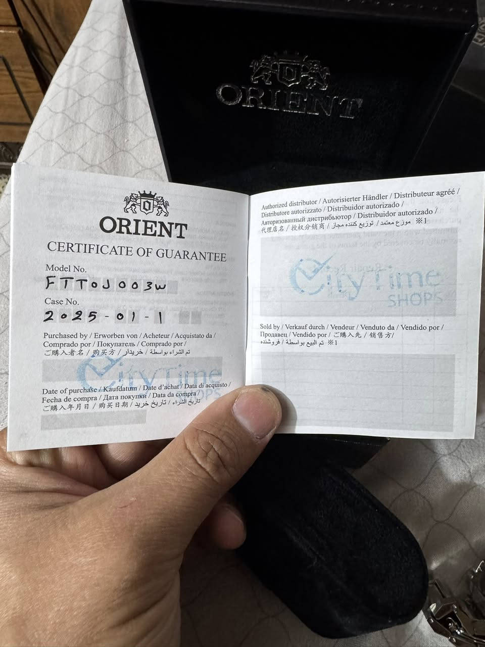 ساعة اورينت للبيع نظيفه جدا ب ٢٠٠ ألف وبيه مجال بسيط للاستفسار ***********
