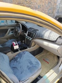 كامري موديل ٢٠٠٨ باسمي سنوية جديدة رقم انكليزي   محرك ٢٤٠٠  اريدها ب٧٢...
