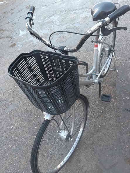 باسكل يابني شرط النضافه تايرات جدد جوبه جدد باسكل مانقصه شي مال جناي السعر 70 وبي مجال لطيبين  لاستفسار على الخاص والحاب يخابرني هاي رقمي ***********
