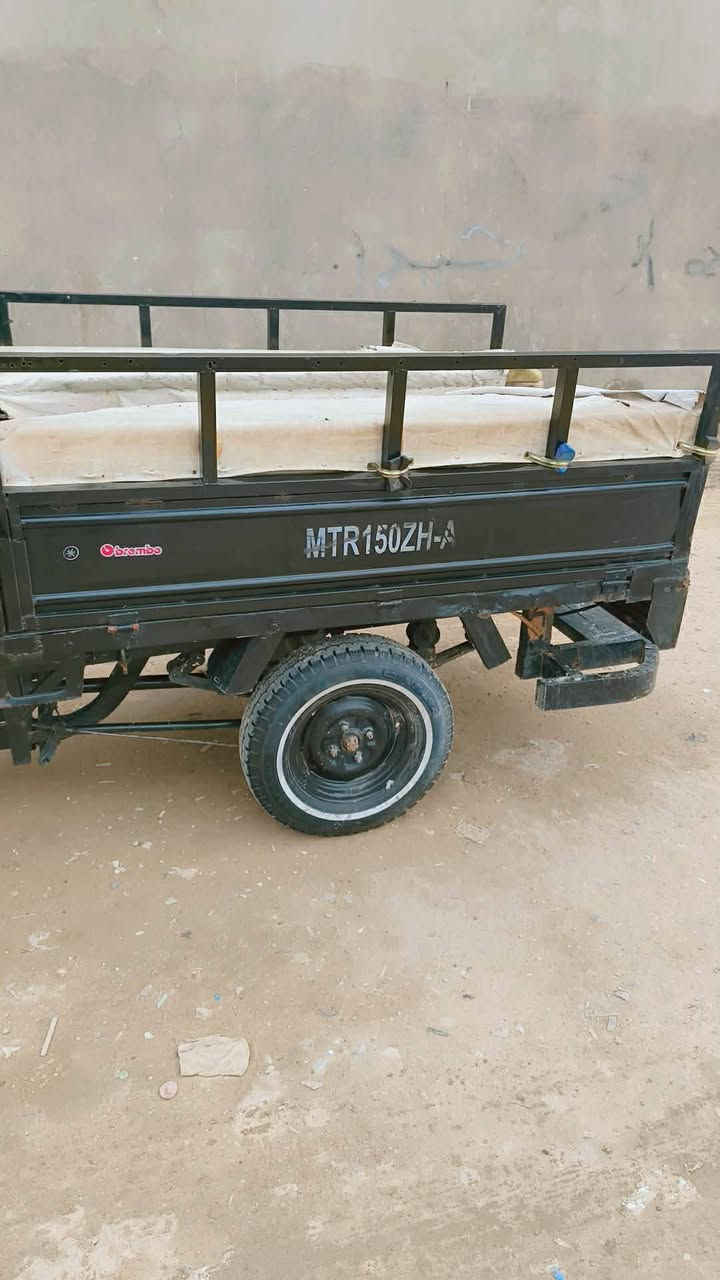 سلام عليكم دراجه للبيع 2013مكفوله كفاله مكينه صار 10شاديه تخم تاير تعمر كله خمسه وعشرين كهربايات نكره سلف اوراق اصولي مكاني نجف ناحيه الرضويه***********
