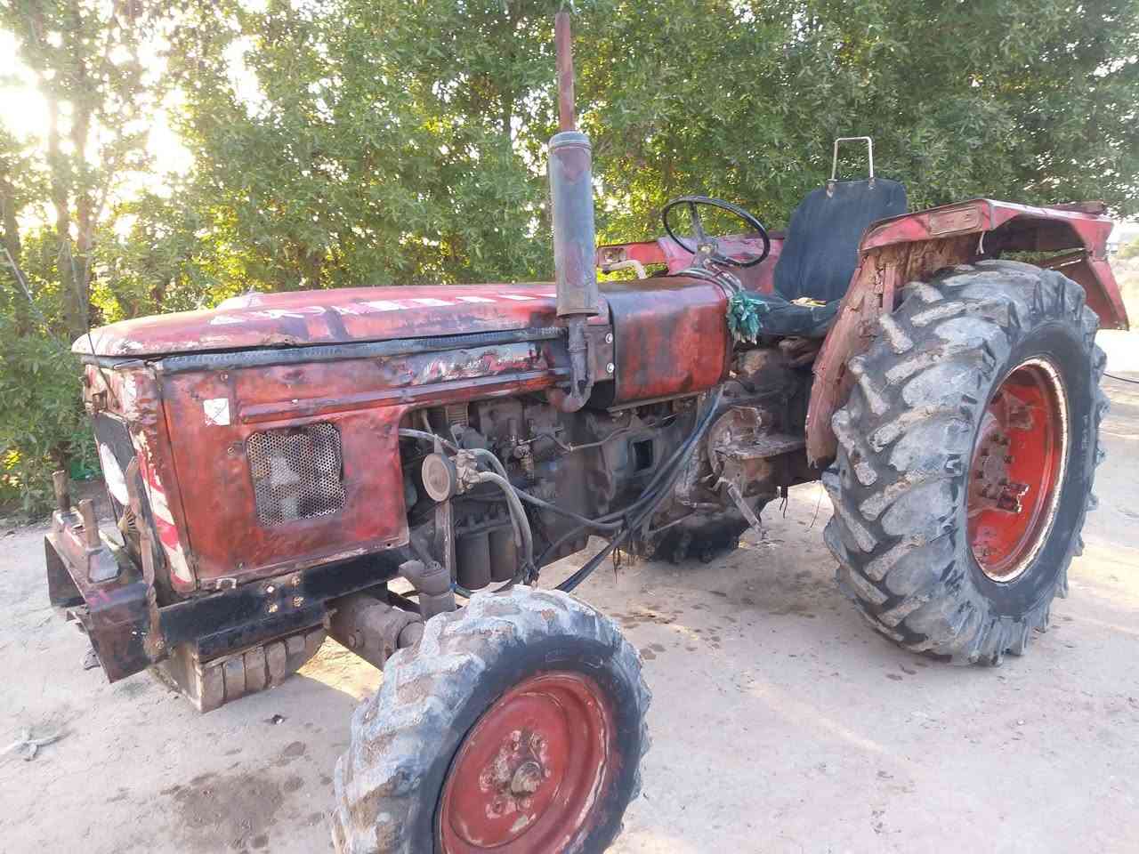 للبيع مكينه عنتر 71 بدون موديل 88 المكان بابل الشوملي الرقم ***********
