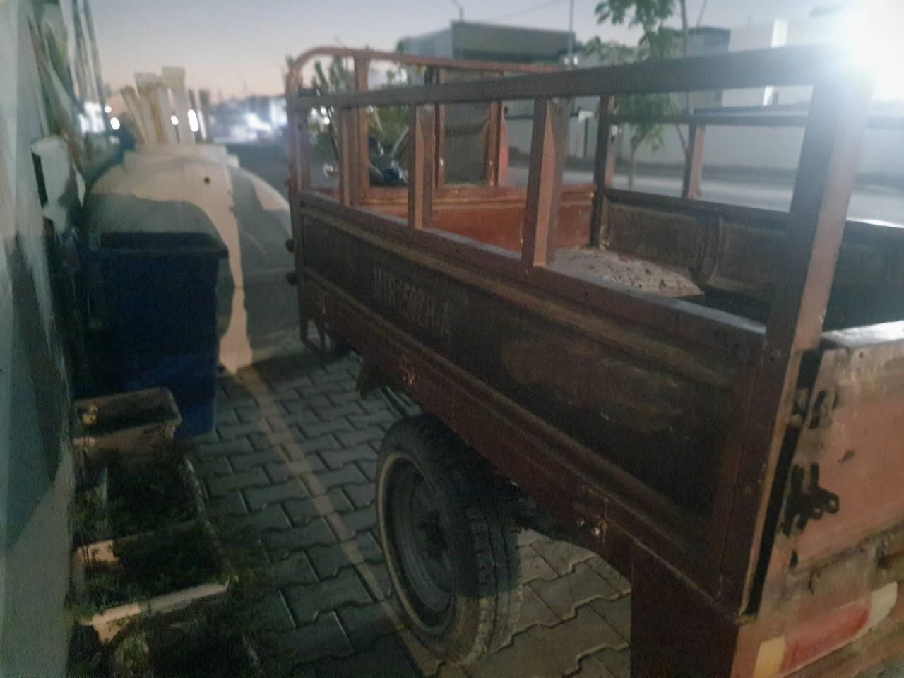 سلام عليكم ستوته موديل 10البيع رقم اسود راعيه موجود سعره مليون ونص وبيه مجال مكان نجف***********
