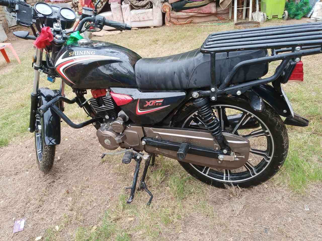 السلام عليكم ورحمه الله وبركاته
دراجه شاينگ 2025مرقم 
ماشيه 1900 - الدراجه في حاله الوكاله فقط 
 مكفوله كشر دراجه خير من الله تعال وشوف بعينك العنوان بغداد النهروان 
الاستفسار عن الرقم ***********
