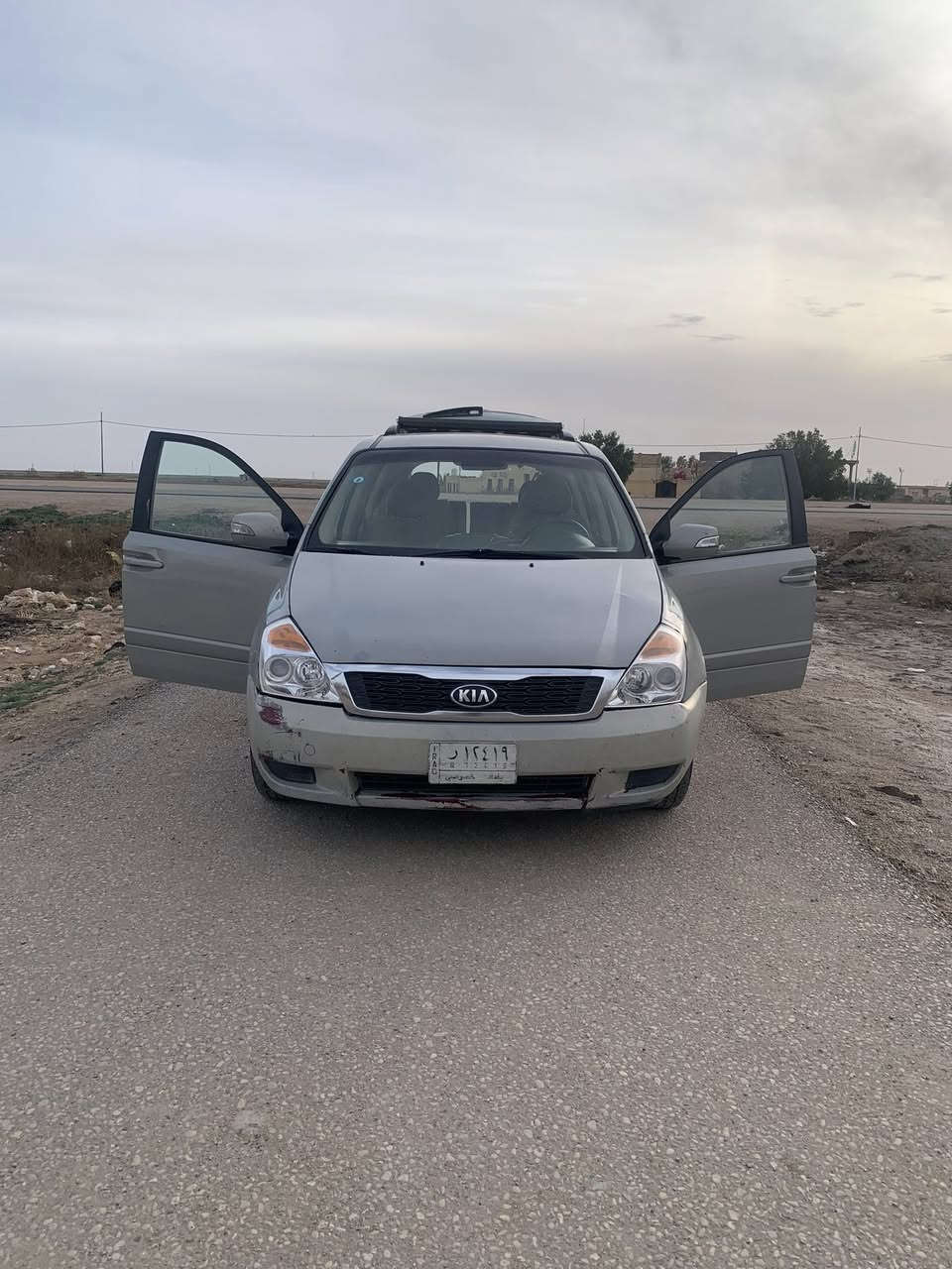 السلام عليكم
للبيع 

كيا سيدونا 

موديل 2012

رقم الماني

سبعة راكب 

المكان سماوة 

السعر 150$

التواصل خاص او واتساب***********
