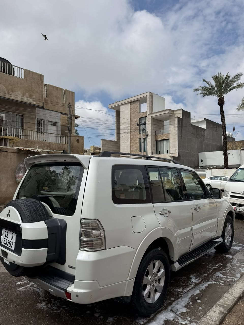 باجيرو خليجي  2009 حبتور فول مواصفات فتحه شاشه دمام. كراسي 2 كهرباء  7 راكب كشنات و ارضيه مدوشمات    
رقم بغداد الجديد  باسمي سنويه وهزه كلهن جدد 
محركها 6 سلندر ناعم كير بلادي تبريد ثلج 3 قطع 
بيها صبغ اقل من احزام سونر 👇
عندي فديو توضيحي الها 
(قماره و صندوق و خاملغ خلفي و 4 تكم و دعاميه هذني بدون صبغ )
بجم و حوض نظيفات 
سياره حلوه مرتبه  جاهزه صدر جديد
سعرها 102 بيها مجال حك جيه  ب عافيه على ياخذها 
بيع نقد لا قسط ولا مراوس
شارع فلسطين. ***********. 📞
