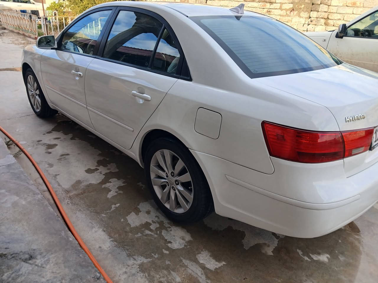 سلام عليكم 
للبيع هونداي سوناتا موديل 2009 وارد امريكي 
 محرك 2400
رقم نينوى مشروع وطني بسمي شرط الوكاله والتحويل السياره مصبوغ عام بسبب تكشير الصبغ بدون اي ضرر وشرط الفحص السياره جداً نظيفه
سعر108$ اي استفسار أكثر اتصال على الارقام 
مامتواجد على الإنترنت ***********
***********
