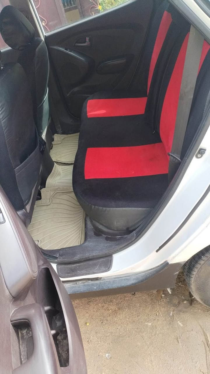 توسان مديل 2015 خليجي لون ابيض رقم نجف بأسمي سياره صبغ قليل جدا بالبنيد وكلشي موضح بالسونار تبريد ثلج حدادية جديده سياره مابيها نقص 
السعر 157 وبيها مجال
مكان النجف 
*********** النجف, العراق
