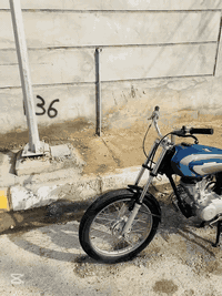 نامه برو  مكينه خرسه شلعه معدل خير من الله وياله جدد تايرات جدد مكينه 22 شاصي 15 دراجه تعمره حلوه عكد الحال 375 بيها مجال شي بصيط  *********** مكاني بعقوبه بهرز
