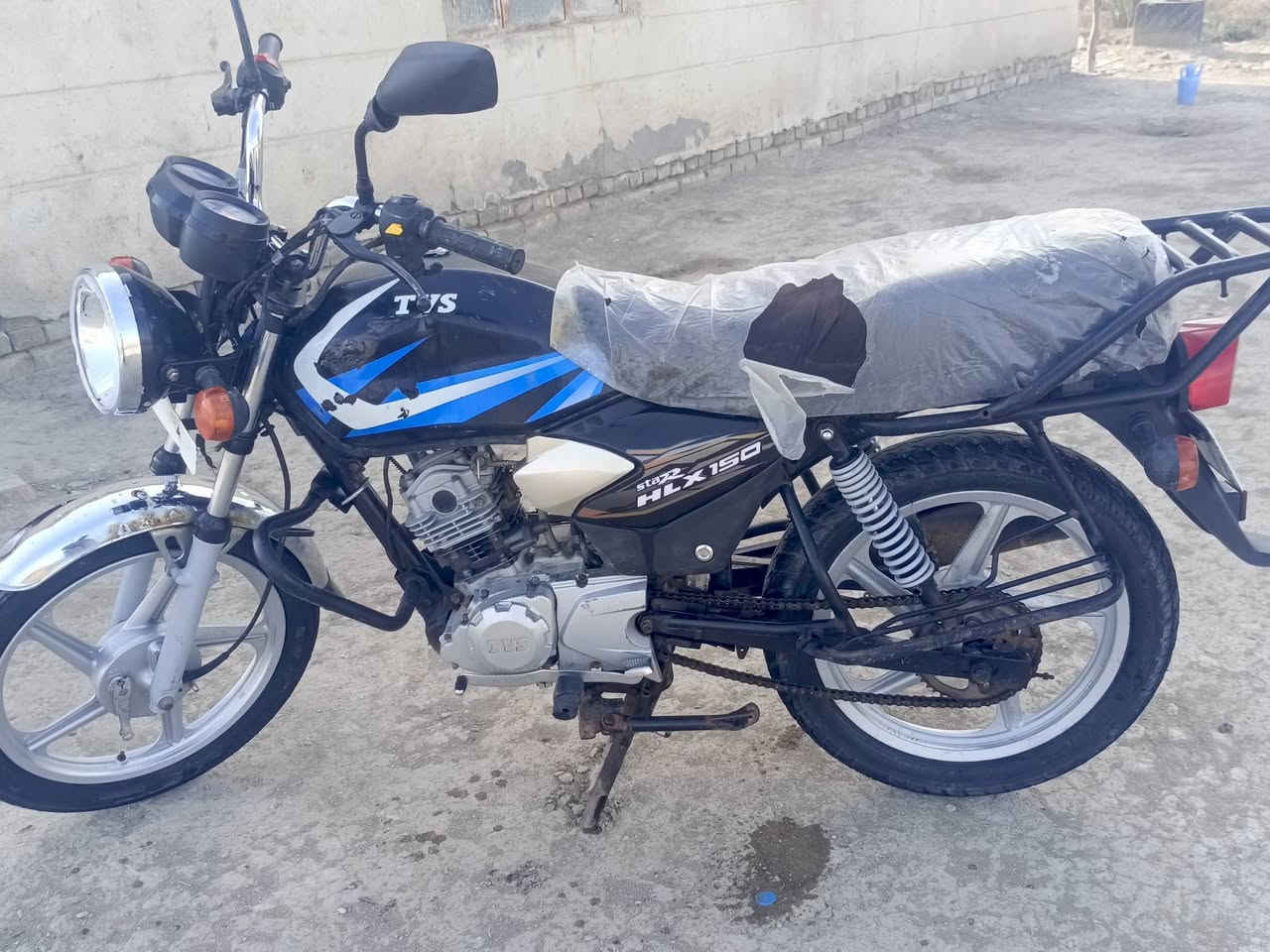 دراجه كلك نضيفه البيع 800وبيهء مجال مكان.  ذي قار قضاء الصلاح ***********
