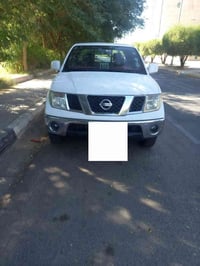 نيسان نيفاره موديل 14 اوتو محرك وكير مكفول بيه جاملغ فقط البليت الخارج...