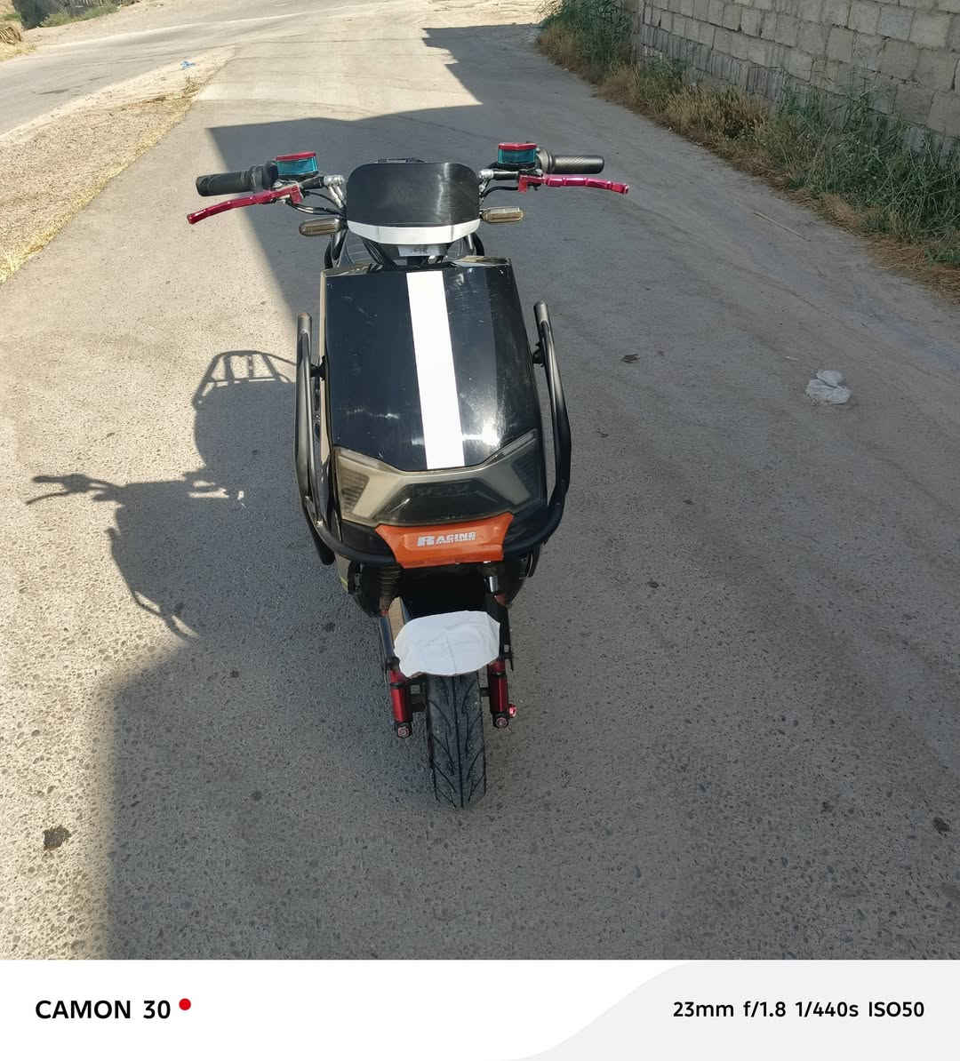 دراجة شحن سكنز للبيع
موديل 25
٦ باتري ... بطاريات يقرن 10
يرادلهة ترتيب 
السعر... 550 بيهة مجال 
اتصال *********** بي واتساب... مكان الفلاحات
