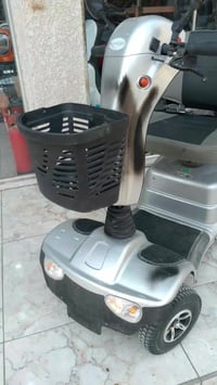 وفرنا لكم  ولخدمتكم  سكوترات شحن يابانيه الصنع  لذوي الاحتياجات الخاصه...