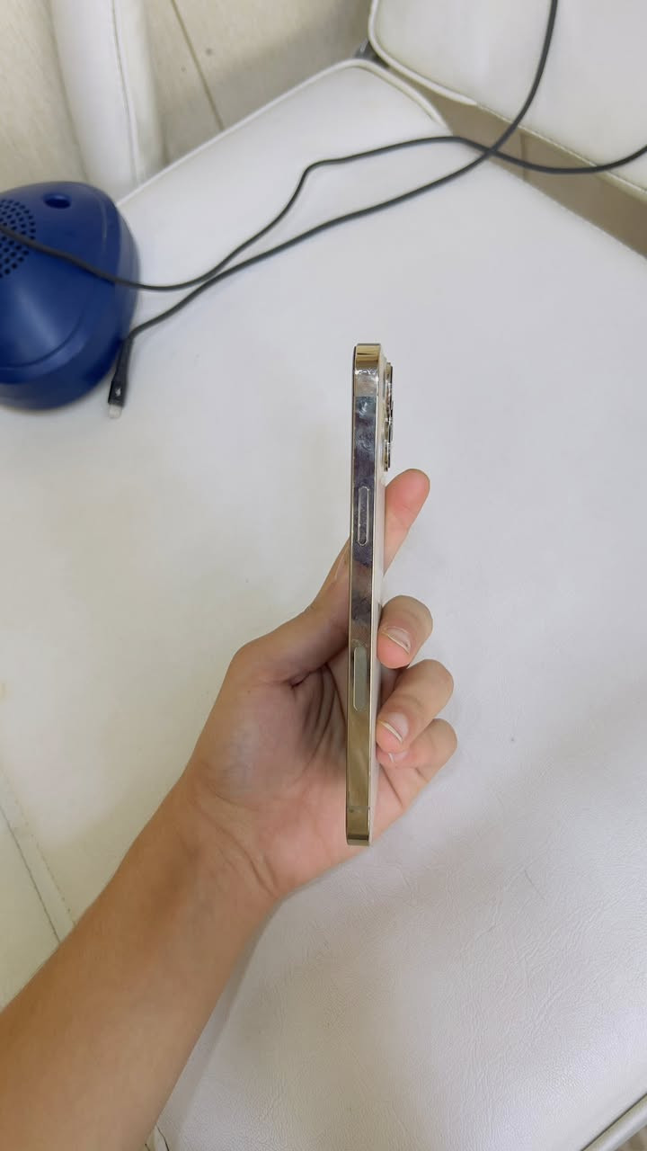 جهاز iPhone 13 Pro ماكس جهاز مبدل شاشة اصلية بطارية اصلية جهاز كلش نظيف سعره 325 او مراوس ايباد ￼ عنواني الغزالي رقمي *********** ￼￼
