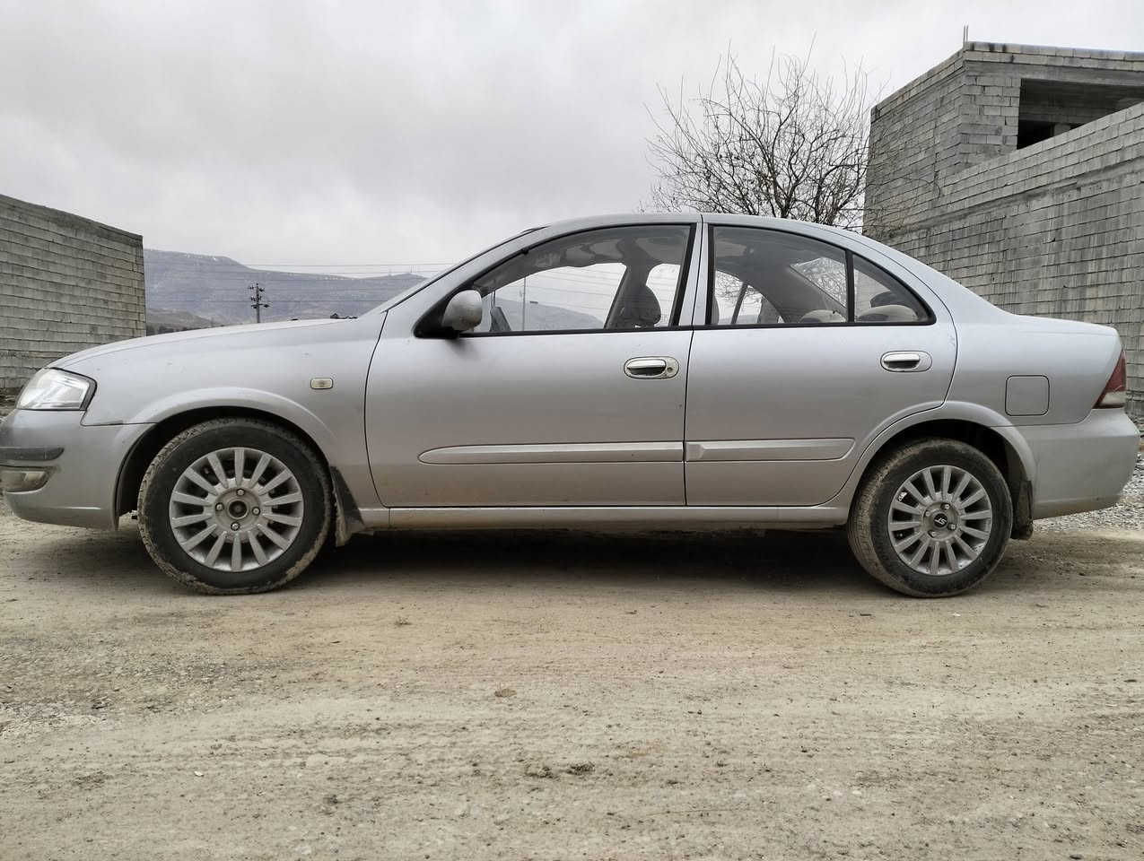 سەنی کۆڕی مۆدێل ٢٠٠٩ گێڕ اۆتۆماتیک سلفەر ناوزەڕد ٢جام کارەبا  چوارتایەی تازە بێ کاڵبونەوە مەکینە سبی گێڕو مەکینەو تەبڕیت تەقەو ڕەقە بەشەرت 1باڕچە  بویاخەتەنهاپەمپەبێناوگرتن  سەنەوی بەسەرچوە بەناو خۆمە پارەی شینگەو ڕێگاوبانی دراوە تەنها 130هه زاری تەحویلی ئەوی رەقەم سلێمانیە سعر98 گلاو کەمێک معامەلە شوێن بازیان ***********
