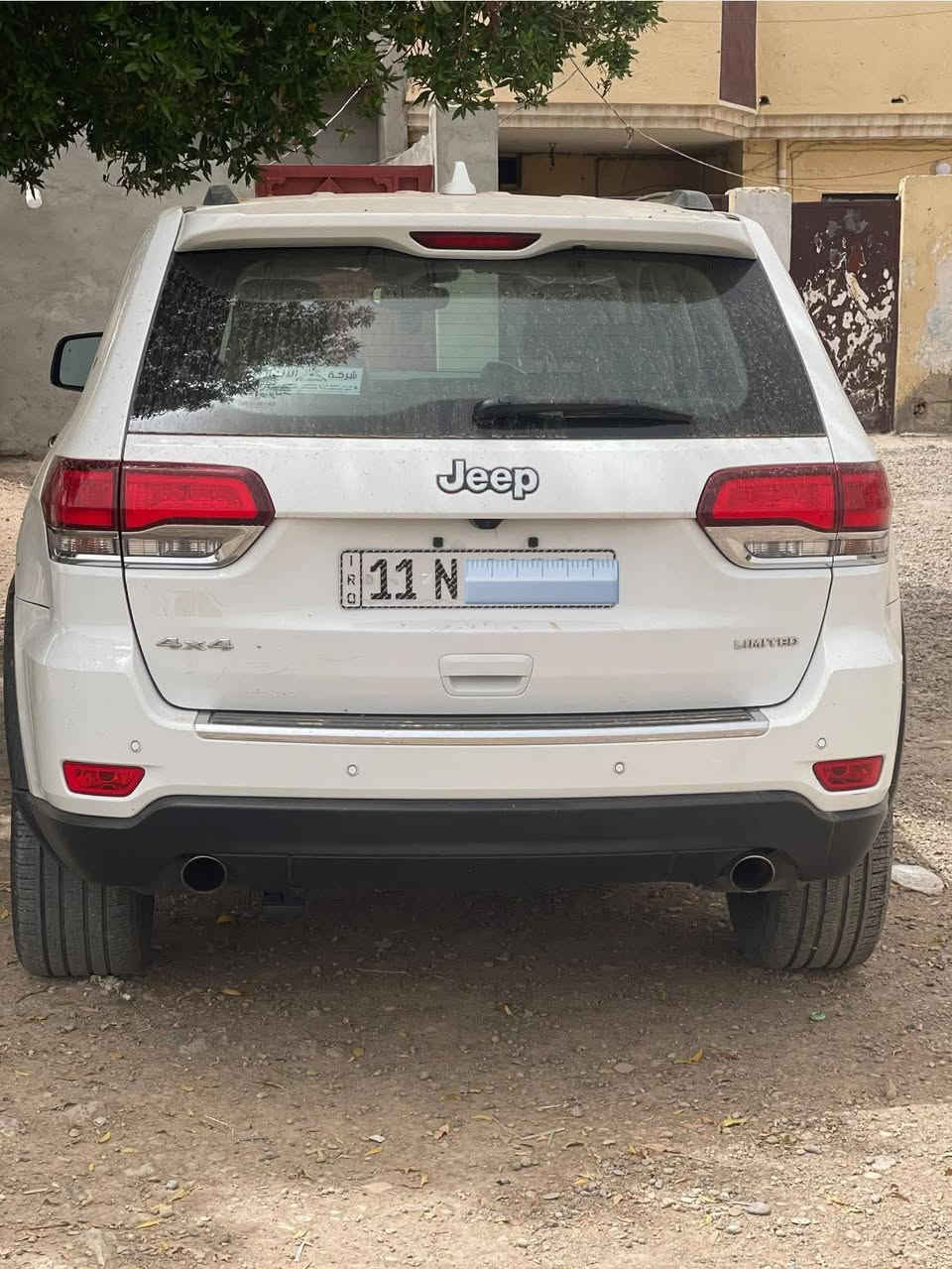 جيب 2020 خليجي لمتد
فول مواصفات 

كشنات تدفئة تبريد

داخل جلد 

شاشة كبيرة

جنطة كهرباء 

بانوراما

محرك v6

ماشية 66 ميل

ويل 20

رقم بغداد انكليزي 

تحويل مباشر

بيهة قطعتين تبديل وبكانات صبغ 

مكان سيارة بغداد

سعر 230 وبيهة مجال

‏***********

