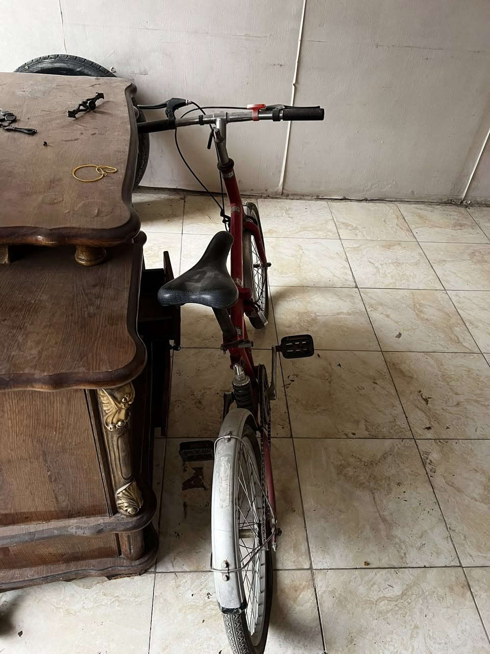 السلام عليكم
بايسكل باله حجم 20 للبيع السعر 55 ألف وبيه مجال للطيبين ان شاء الله
مكاني بغداد الشعب 
***********
