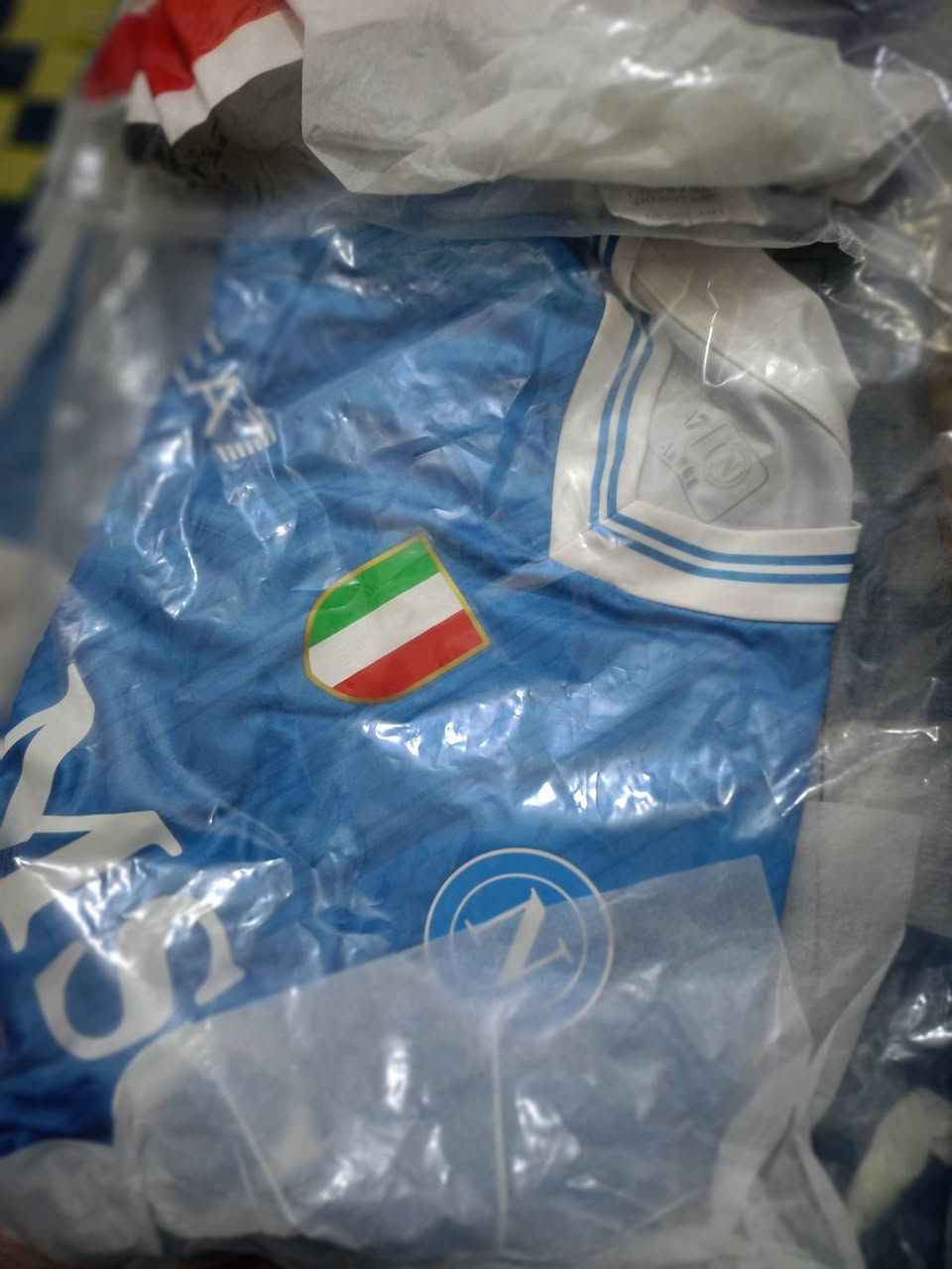 دريسات رياضي اصلي مو صيني 
الستي عدد 9 
ونابلي واحد
ال جي واحد
لفر بول واحد 
وباير ميونخ واحد


**إذا كنت صاحب هذا الإعلان وتريد حذفه لأي سبب، رجاءا أرسل رسالة إلى الدعم الفني**