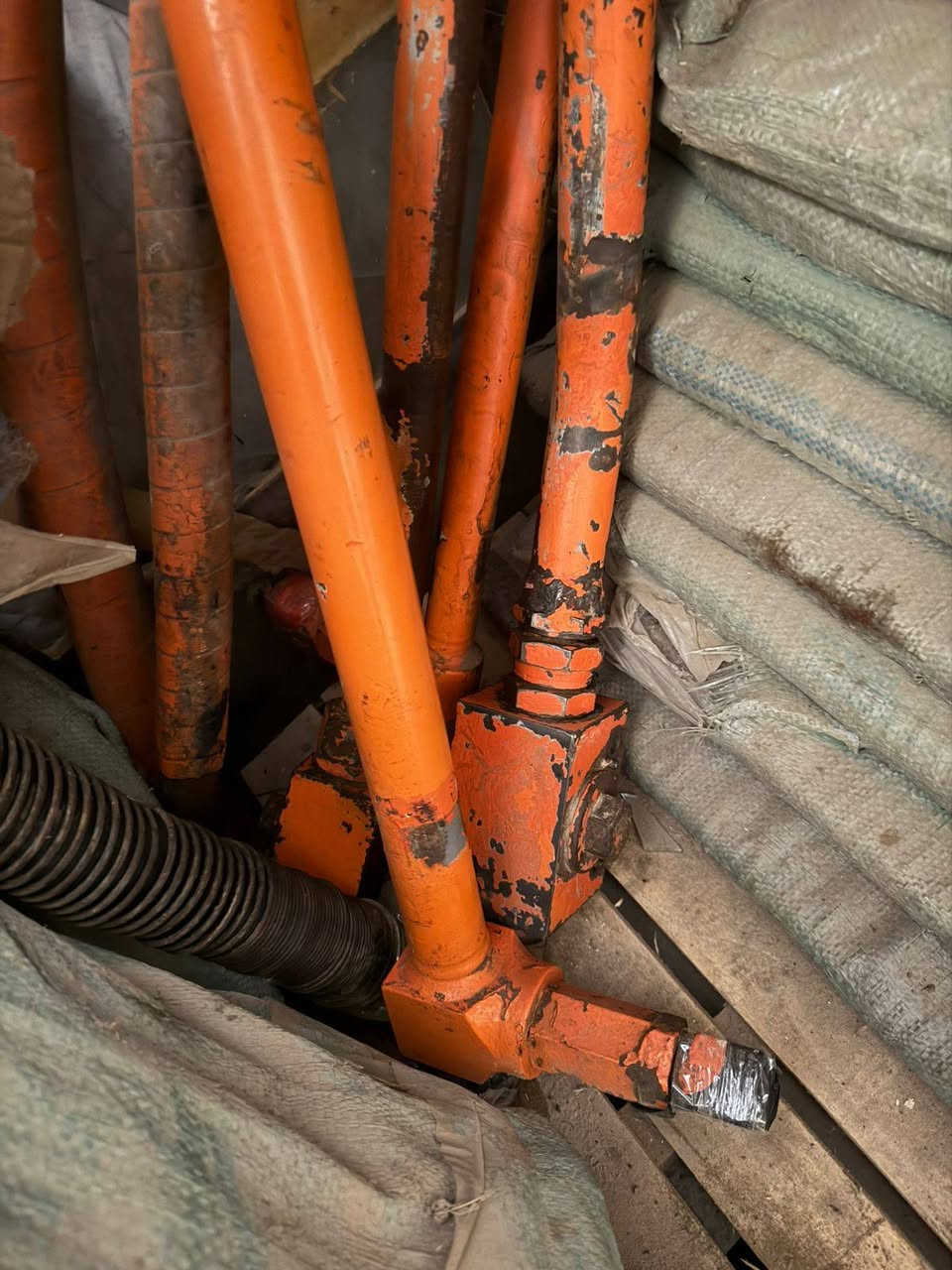 للبيع تسيسه عدد2 بلاديه التصال علأ الرقم ***********36//***********
