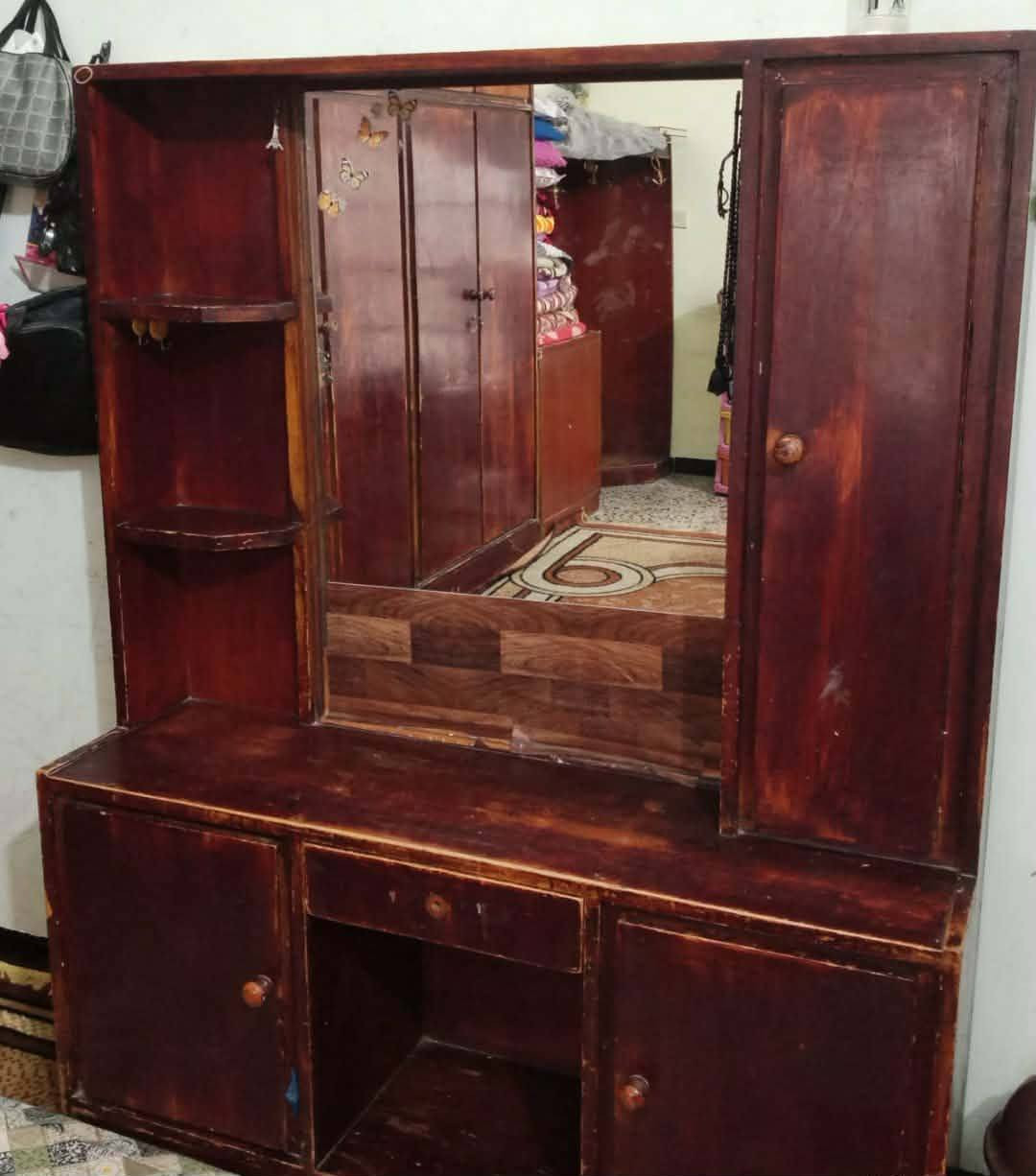 غرفة نوم حطاطة كنتور 6بوب ملحق 200
بوفية 50
زاوية 25
العنوان صقلاوية ***********
