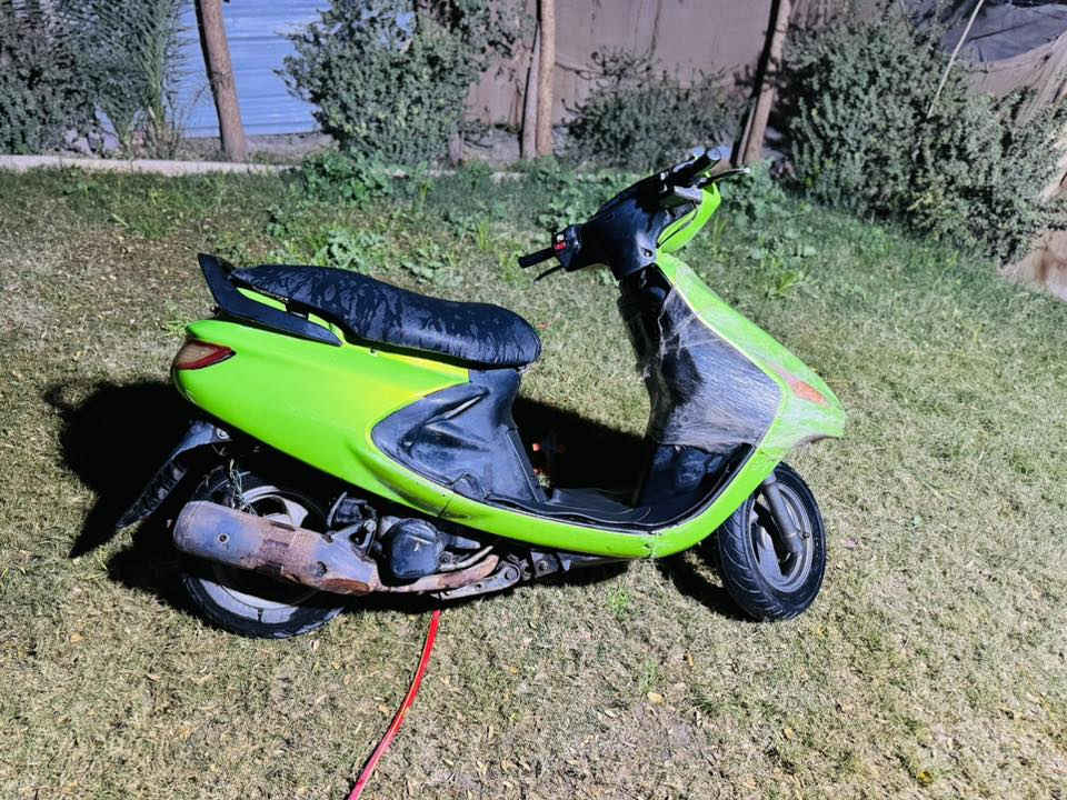 فراشة
فراشة للبيع السعر ٢٥٠ وبيها مجال التفاصيل خاص 
***********
