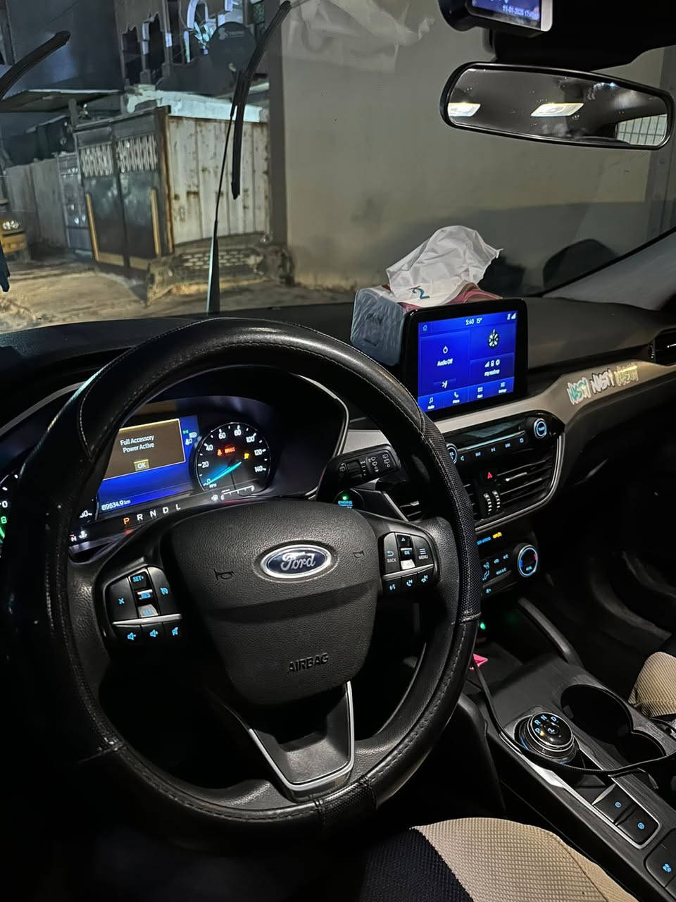 السلام عليكم
فورد أسكيب موديل 2021

هايبرد 

محرك 2.5

مواصفات ال se

رادار

تحديد مسار

شاشة كبيره

كامره 

تحكمات ستيرن

رقم بغداد 

ماشية 94 كيلو متر

السعر 140 ورقه

للاستفسار اكثر الاتصال على الرقم

***********
