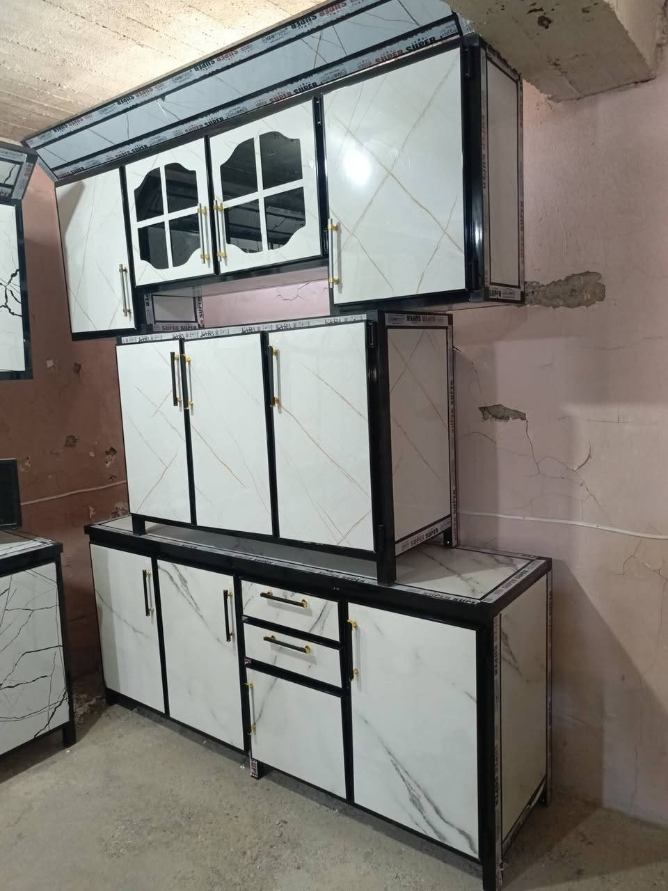 وجبة جديده من الكاونترات جديد فصال درجة اولى باسعار رمزيه ومناسبه موجود قياس... مترين.... مترين ونص.... ثلاث متر...***********
***********
