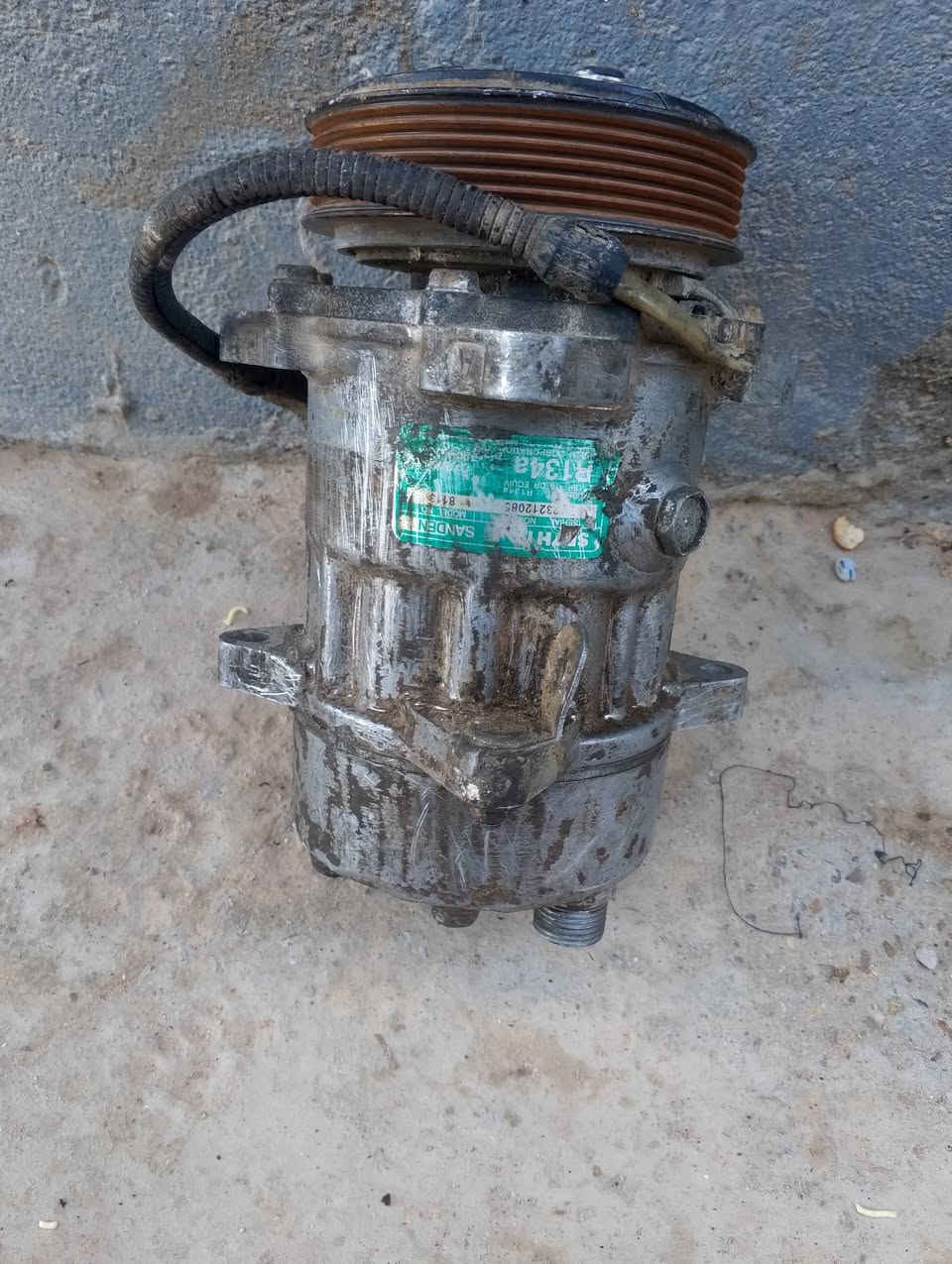 سلام عليكم كمريسر سمند 7 بستم ع شرط شغال 
 سعره، 55 الف مكاني نجف كوفه


**إذا كنت صاحب هذا الإعلان وتريد حذفه لأي سبب، رجاءا أرسل رسالة إلى الدعم الفني**