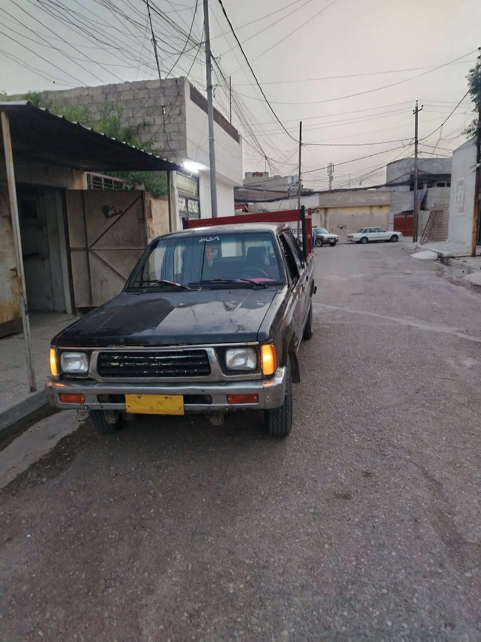 سلام عليكم بيكم مستبوشي موديل ١٩٩٢ رقمها كامل انكليزي نينوى عنواني موصل اتصل عل رقم *********** سياره جاهزه مال شغل
