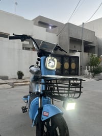 دراجة كهربائية • كلش نظيفة • بطارية ٤