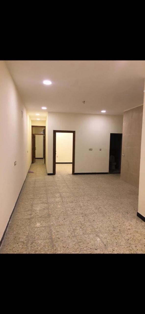 🔱 تحية طيبة ❤️‍🔥
✨شقة للإيجار التجاري طابق ارضي 🏡
📍اليرموك - قرب جامع الداخلية 
تحتوي الشقة ع
غرف نوم عدد 1 صالة 
خدمات صحية عدد 1
تصلح عيادة او مكاتب أو شركة 
الشقة (زنجيل) ع شارعين 
🔸ملاحظة:السعر مناسب جدا 
💰لمعرفة السعر وباقي التفاصيل 
📱للتواصل ع الأرقام التالية⚓️
***********
***********
رمز ✅ البحث 69 متواجدين ع الواتساب 
✨ نستقبل جميع العروض والطلبات العقارية ✨