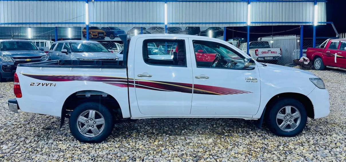 السلام عليكم
اللهم صل على محمد وال محمد 
للبيع وامراوس حسب القناعه 
تويوتا هايلوكس مديل 2012 كويتي باب الاول شاصي 19 سياره بيها جاملغ وبنيد تبديل اصلي بدون اي صبغ فول مواصفات
داخل احمر
دشبول صاج اصلي
حساس خلفي 
كشن منفصل
ويل كب اصلي شركة
رقم بابل بأسمي 
ماشية 180 
مكان السياره بابل 
ملاحظه عجبتك سياره ومكانيتك ماتسمحلك تجي تاخذها بلاش ماعجبتك ادعيلي برزق 🤲

***********
