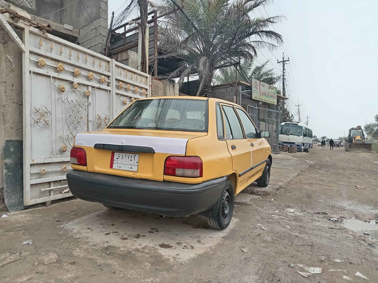 سلام عليكم سايبا ١٣ للبيع سياره سنويه ل ٢٩ بسمنه مصفره هيئه وغرامات مكينه وكير خير من الله تخم تاير جديد صدر خلفي امامي جديد مكفوله من الضربه بيهة صبغ الدواير معمره والجاملغ الخلفي ع كد شبر السعر ٢٧ وبيهة مجال مكاني بغداد جسر ديالى الجديد ***********
