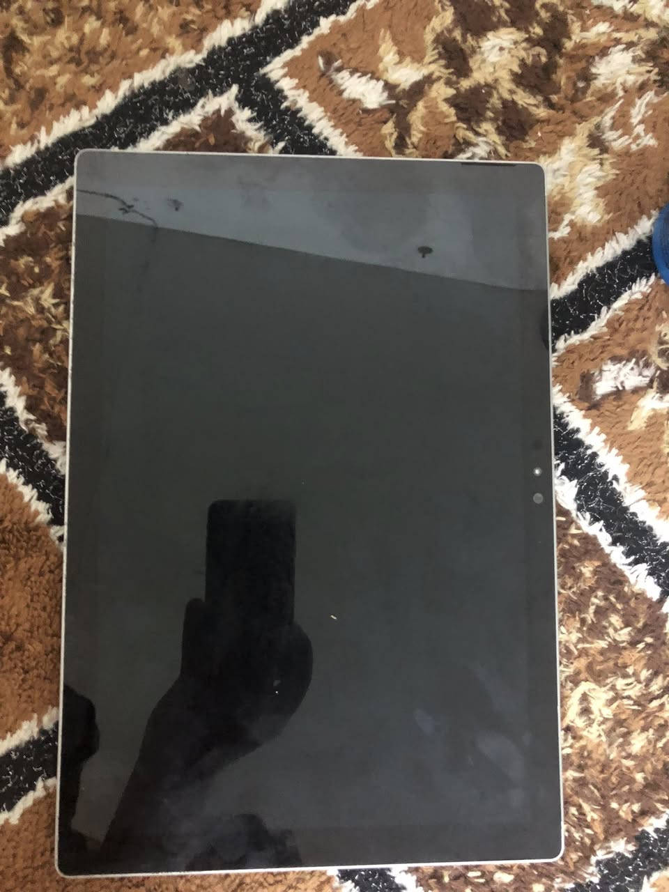 سيرفس 4 برو
الجهاز وياه شاحنه عاطله رحت دشتريله وحده فحصتها يشحن ويطلع صوت تشغيل بس ماكو صوره
المهم الي يفيده وعنده لابتوب انطي هذا 
وانطي فرق بسيط فوكه .


**إذا كنت صاحب هذا الإعلان وتريد حذفه لأي سبب، رجاءا أرسل رسالة إلى الدعم الفني**